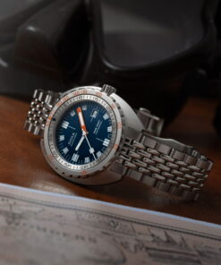 Alternative view of SUB 750T Caribbean