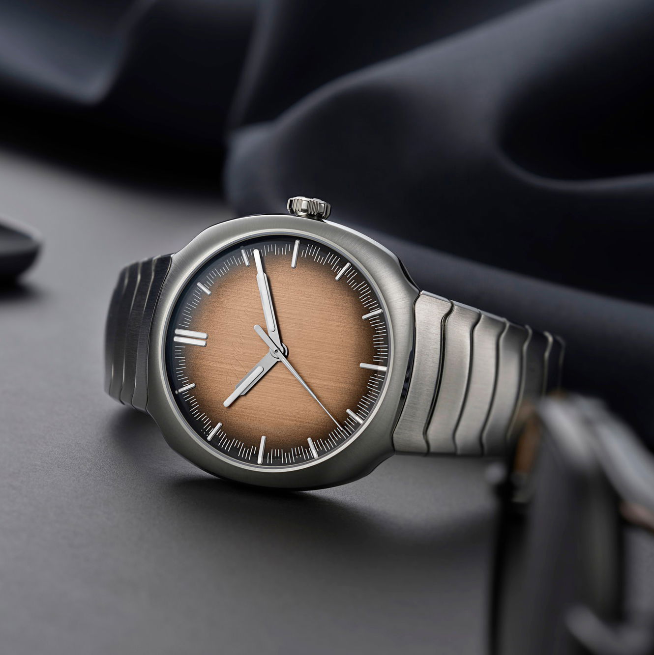 Streamliner Centre Seconds Smoked Salmon - Image 9