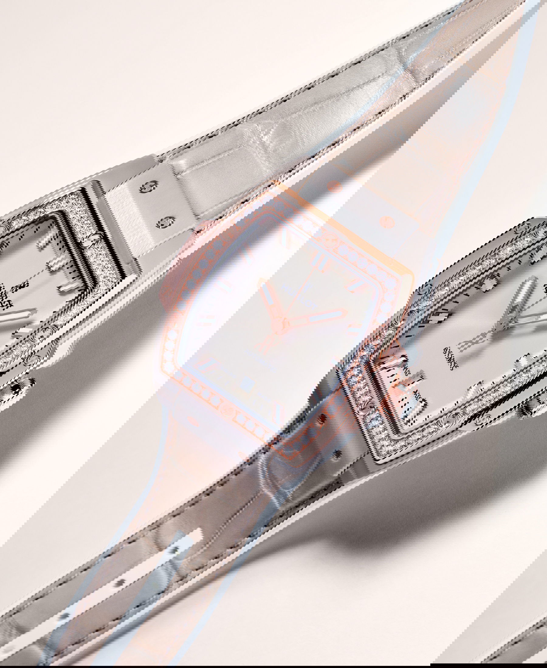 Spirit of Big Bang Beige Ceramic King Gold Diamonds - Image 5