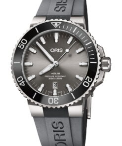 Aquis Titanium Date