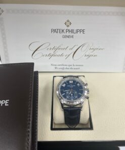 Alternative view of FLYBACK CHRONOGRAPH. ANNUAL CALENDAR. JOAILLERIE. Platinum 5961P-001