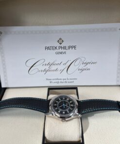 Alternative view of DATE. SWEEP SECONDS. White gold 6007G-011