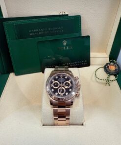 Alternative view of Rolex Cosmograph Daytona 40mm Everose Gold Diamond Markers (Ref#116505)