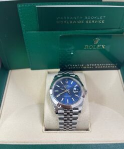 Alternative view of Rolex Datejust 41 41 mm Oystersteel 126300-0002