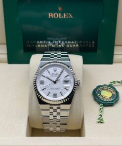 Alternative view of Rolex Land-Dweller 40 40 mm Oystersteel and white gold 127334-0001