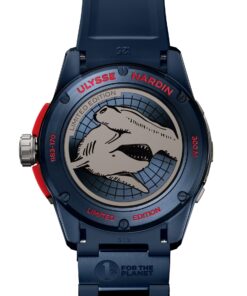 Alternative view of Diver [Hammerhead Shark]