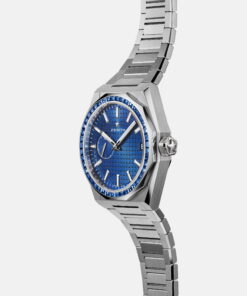 Alternative view of DEFY Skyline Sapphire